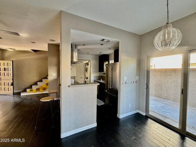 Foto del edificio - 4860 N 73rd St