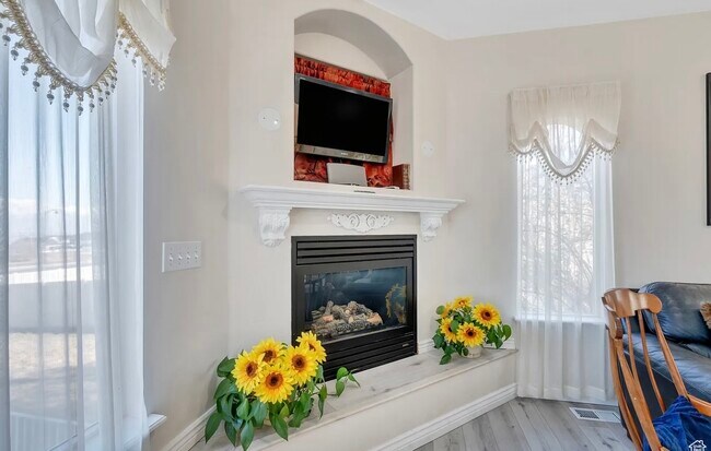 Foto del edificio - 2818 Silver Fox Ln