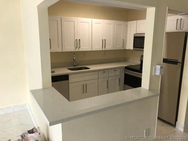 Foto del edificio - 505 S Pine Island Rd