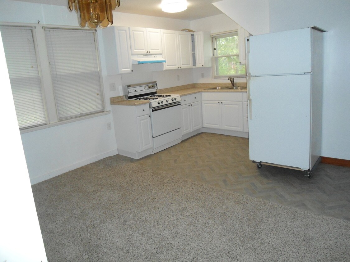 209 Boone Rd, Trafford, PA 15085 Rentals in Trafford at 209 Boone Rd Trafford, PA