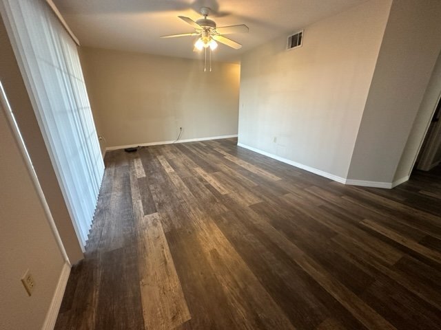 Foto del edificio - *** $500 OFF MOVE IN SPECIAL *** "Charming 3-Bed Condo with Scenic Views & Granite Finishes in Me...