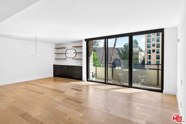 Building Photo - 10535 Wilshire Blvd