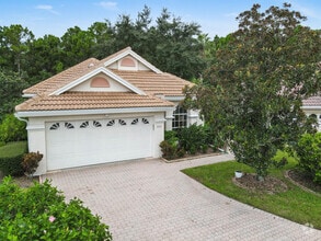Building Photo - 715 SW St Vincent Cove
