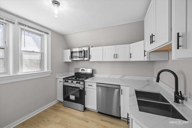 Foto del edificio - 121 Washburn St