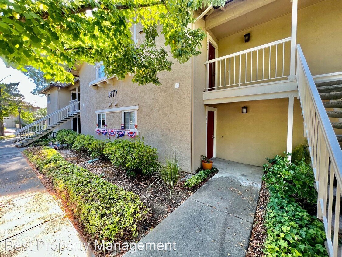 Primary Photo - 1 br, 1 bath House - 3177 Chateau Way Apt 103