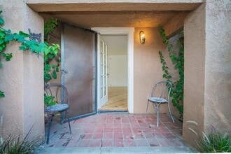 Building Photo - 2339 Norwalk Ave