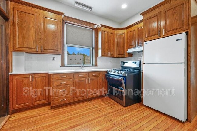 Building Photo - 25-27 Wayside Avenue - 25-1
