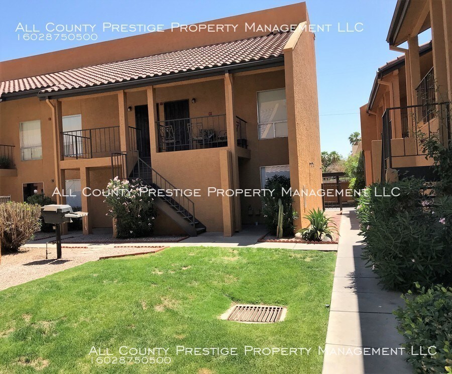 Primary Photo - 1831 W Mulberry Dr