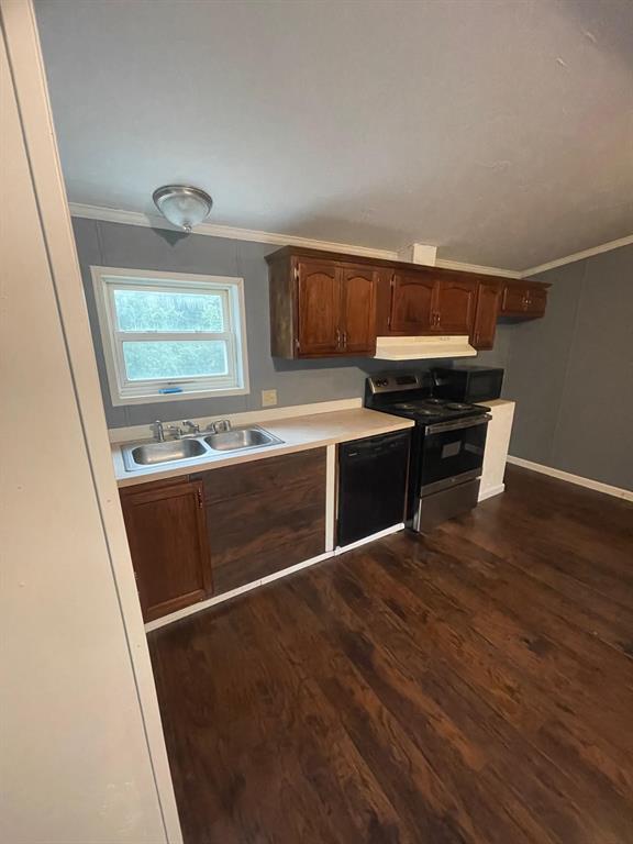 Building Photo - 753 Pine Valley Loop