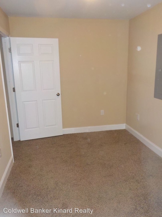 Foto del edificio - 1 br, 1 bath House - 890 Euclid Ave. # B