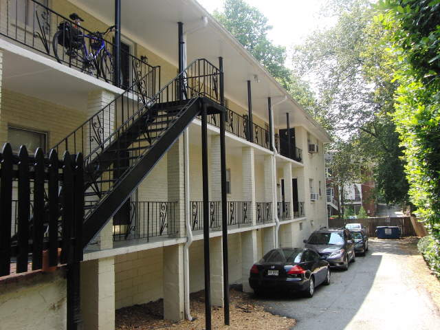 Side View - 872 Vedado Way