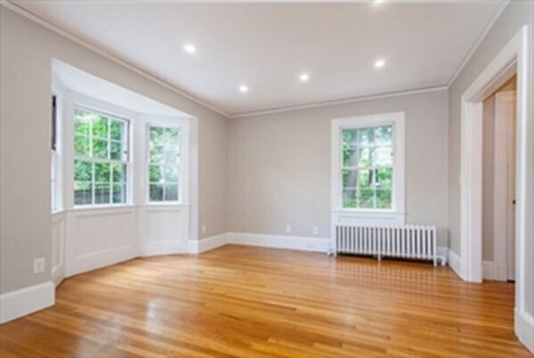 Foto del edificio - 77 Francis Ave