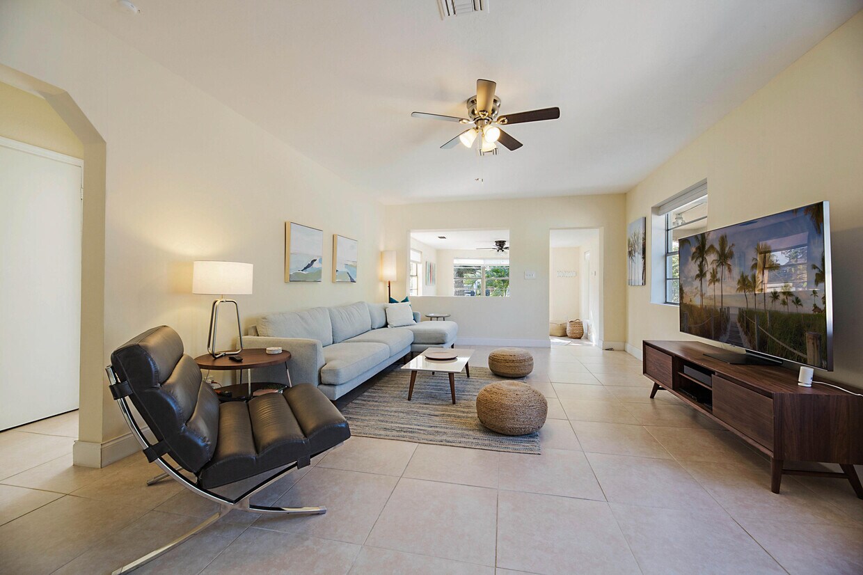 Foto principal - 123 NW 6th Ave