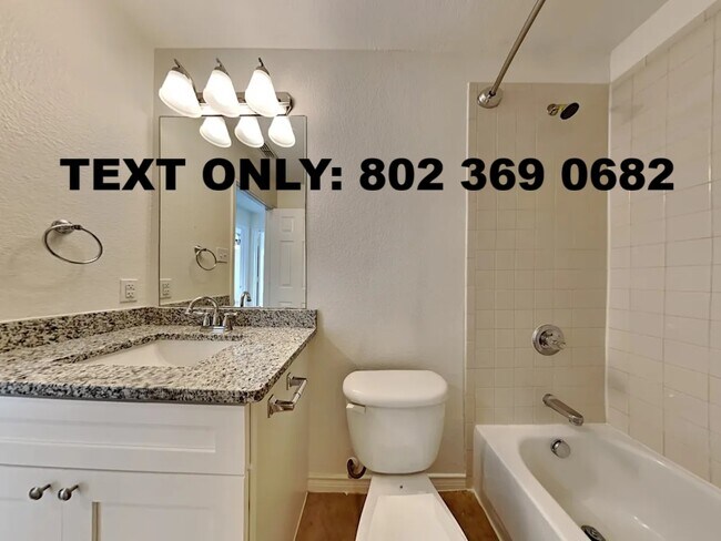 Foto del edificio - 1009 Fox Willow Ct