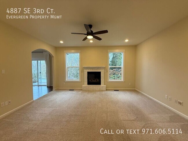 Foto del edificio - 4887 SE 3rd Ct