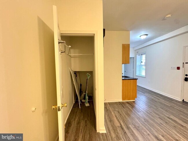 Foto del edificio - 1224 Summer St