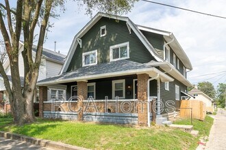 Building Photo - 1603 Villa Ave