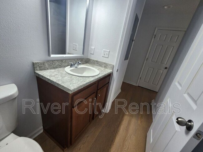 Foto del edificio - 6306 Alliance Ave
