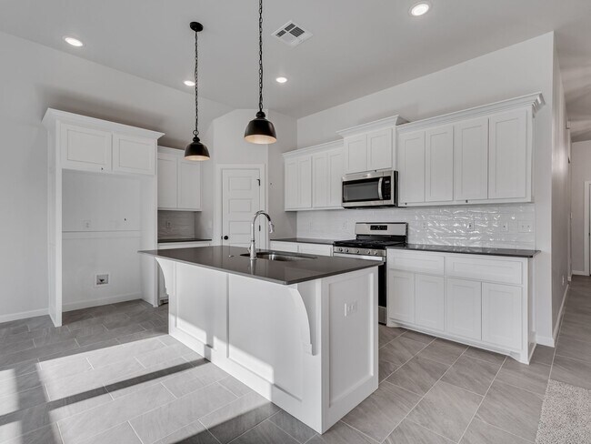 Foto del edificio - Newer Home For Lease Washington OK