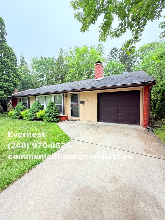 Primary Photo - 17252 Sunnybrook Dr