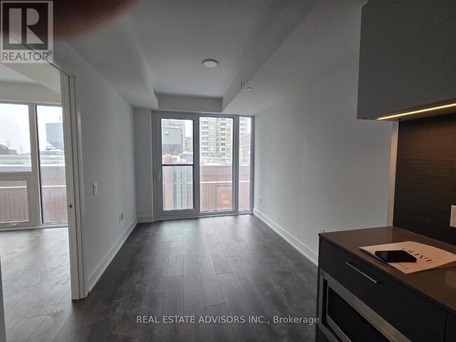 Building Photo - 36 Olive Ave