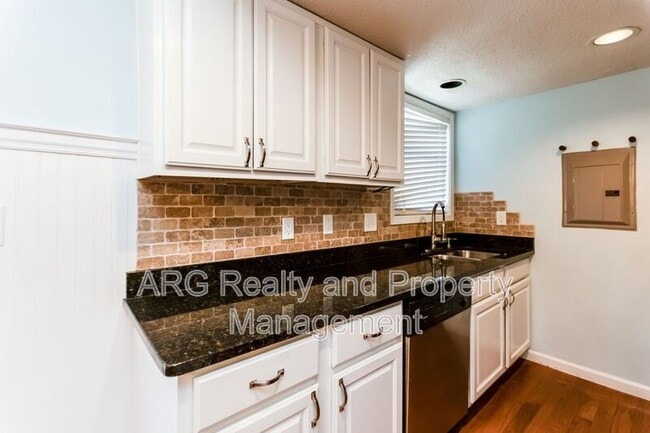 Foto del edificio - 6900 Roswell Rd