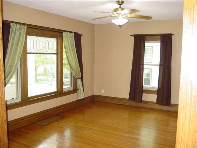 Foto del edificio - 1403 Washington St