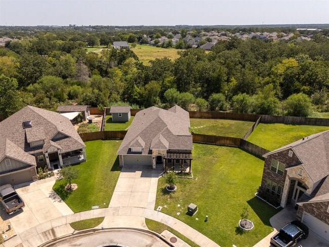 Building Photo - 2125 Stubbs Dr