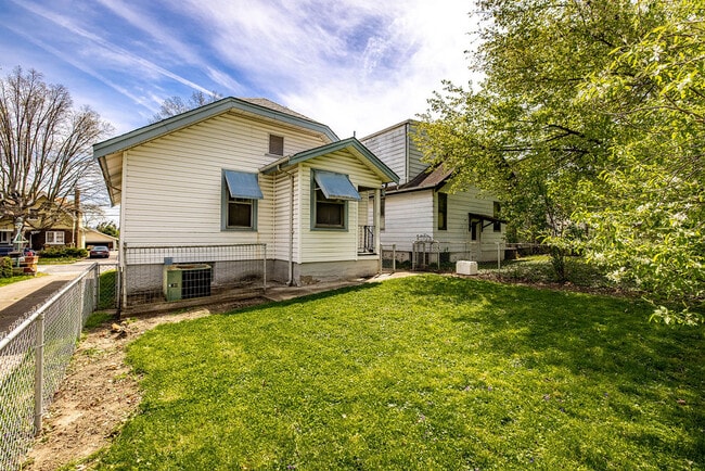 Building Photo - 5115 Imwalle Ave