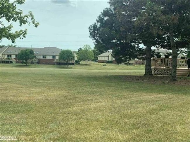 Building Photo - 42282 Hidden Brook Dr