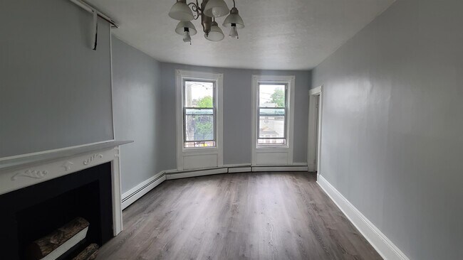 Foto del edificio - 302 Summit Ave