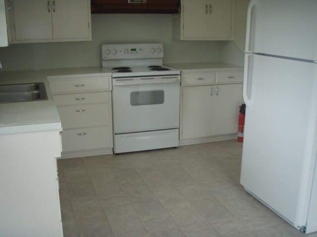 Building Photo - 1124/1128 Perry