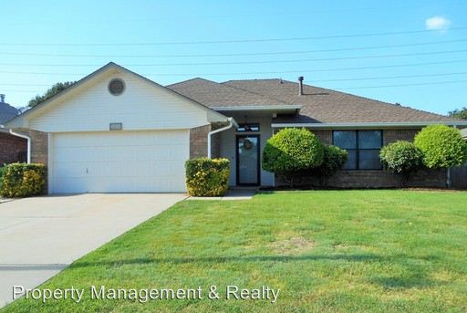 Primary Photo - 1821 Pinnacle Ln
