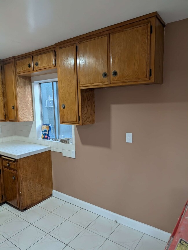 Building Photo - 704 Oakford Dr