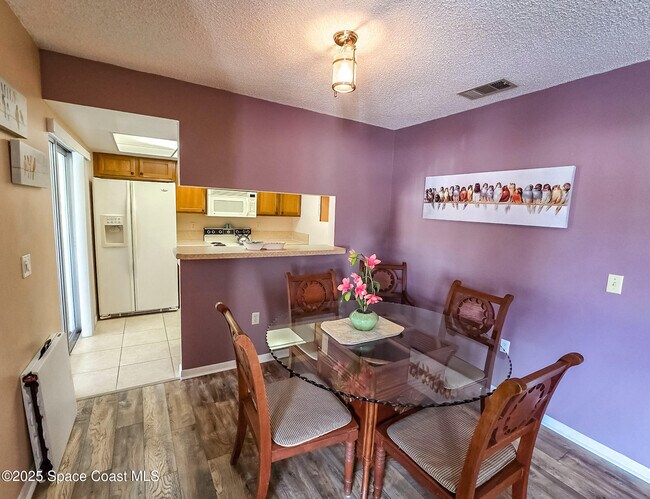 Building Photo - 639 Ridge Club Dr
