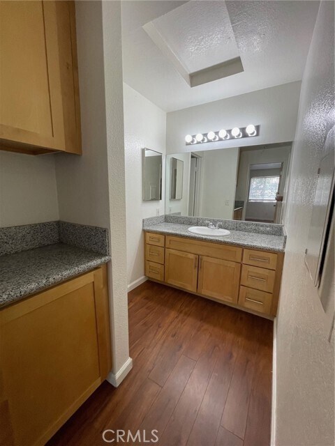 Foto del edificio - 12584 Atwood Ct