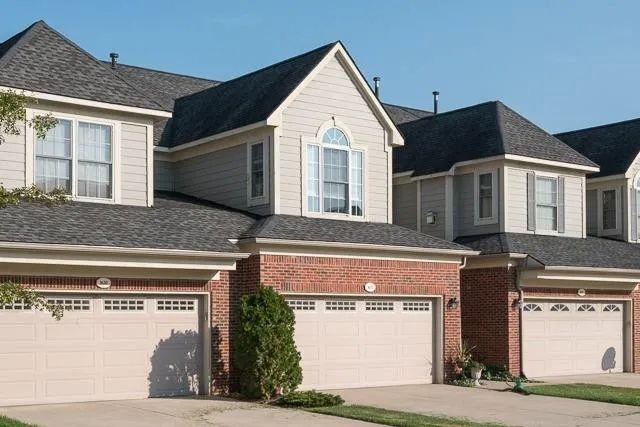 Foto del edificio - 1622 Commodore Cir