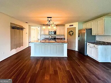 Foto del edificio - 227 Brooklet Cir