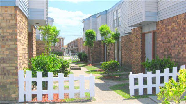 Foto principal - 1620D Newport Place