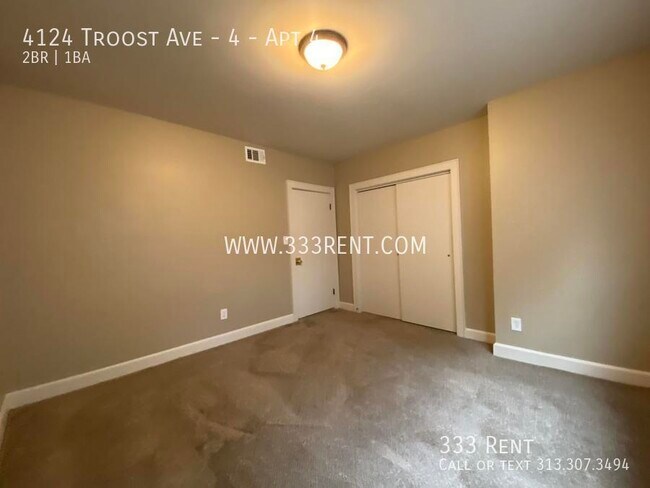 Foto del edificio - 4124 Troost Ave