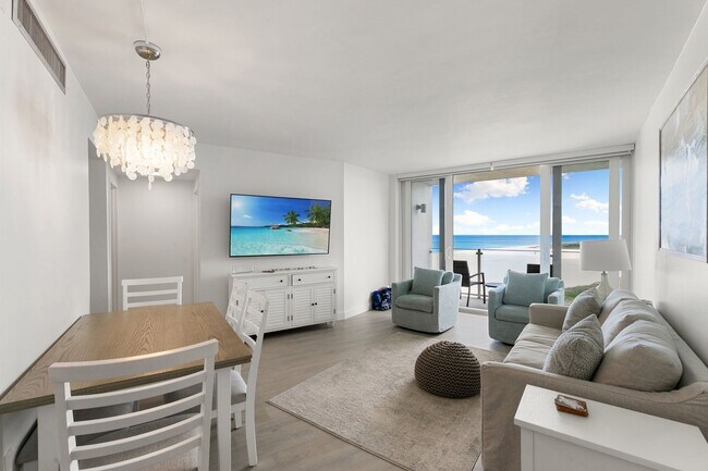 Foto del edificio - Beachfront High-Rise Condo | Fully Furnished 2BR Annual Rental