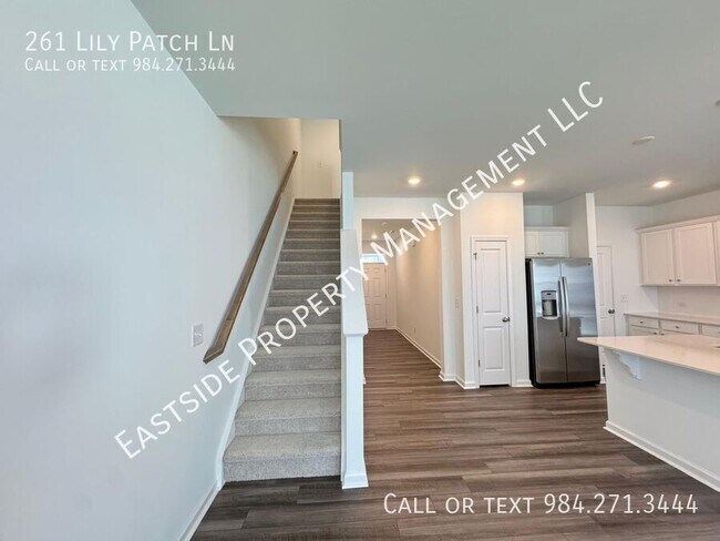 Foto del edificio - 261 Lily Patch Ln