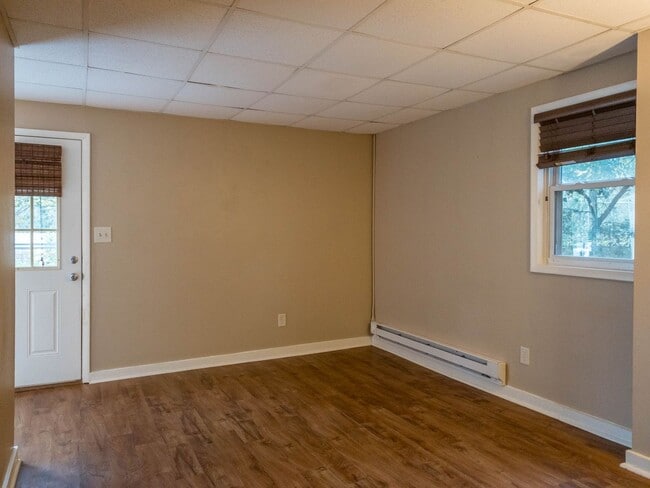 Building Photo - 188 Edgewood Road
