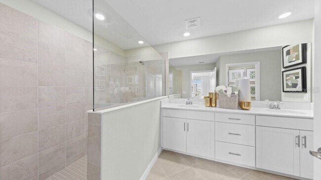 Foto del edificio - 12620 Radiance Ct