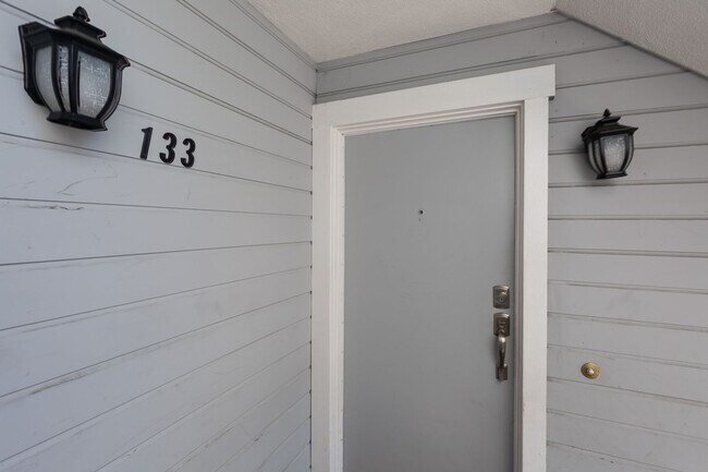 Foto del edificio - 2 Bed, 2 Bath Condo in Encinitas