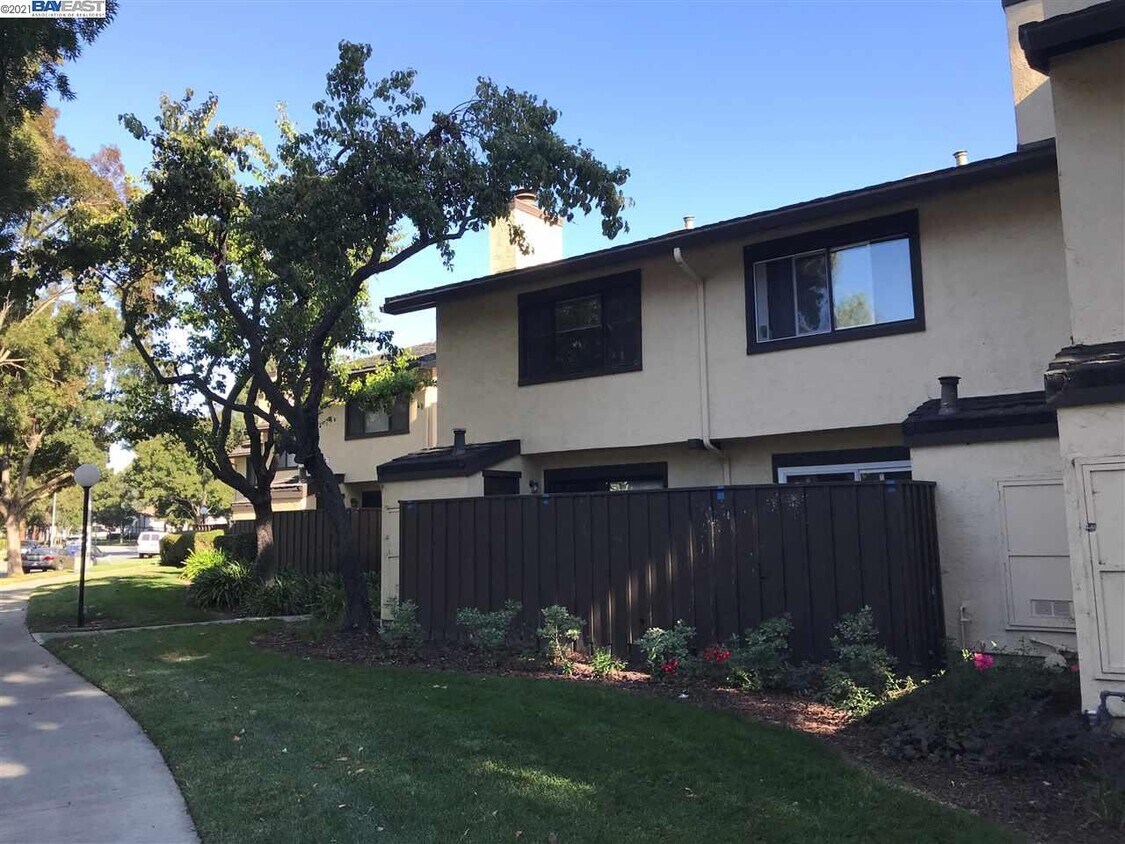 Primary Photo - 6300 Joaquin Murieta Ave