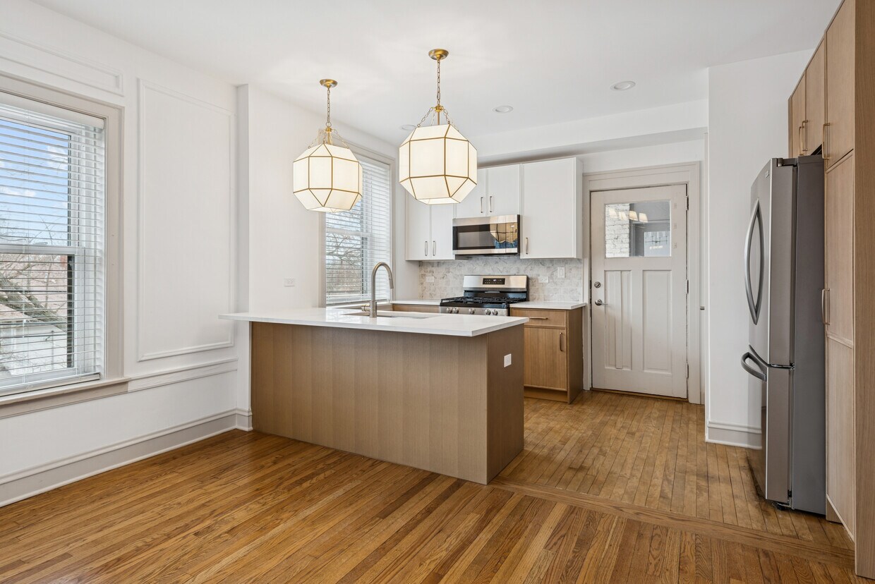 Cheltenham Court Mansions - Cheltenham Court Mansions