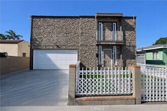 Building Photo - 815 N Rose Ave