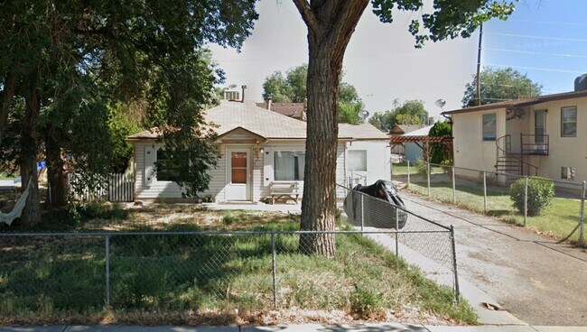 Foto del edificio - 1824 Rood Ave