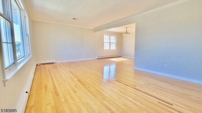 Building Photo - 24 Gall Ave